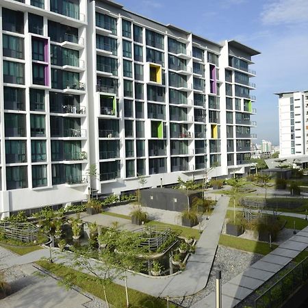 8Pax Cozy Home Stay Jazz Suites 1 Vivacity Kuching Sarawak 3Br Екстериор снимка