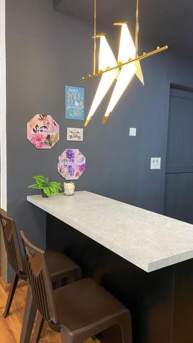 8Pax Cozy Home Stay Jazz Suites 1 Vivacity Kuching Sarawak 3Br Екстериор снимка